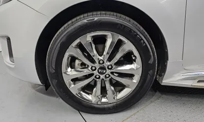 Kia Canival 2016, 75771 км, за 11800000 KRW - фото 5
