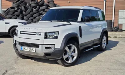 Land Rover Defender · 2022 год