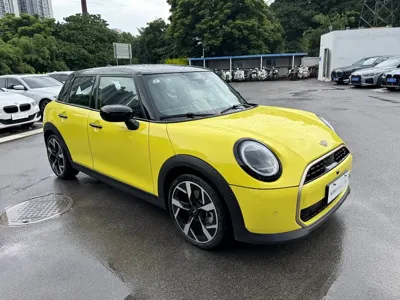 MINI MINI 2024, 3900 км, за 208000 CNY