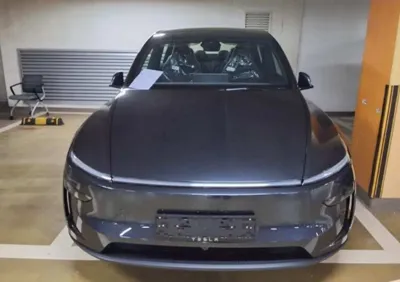 Tesla Model Y · 2026 год