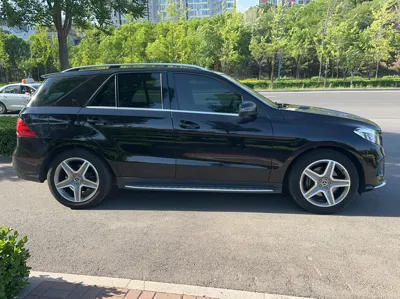 Mercedes-Benz GLE 2017, 183800 км, за 175513.37 CNY