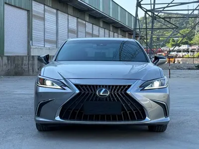 Lexus ES 2022, 37000 км, за 139800 CNY