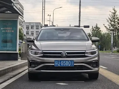 Volkswagen Bora 2023, 40000 км, за 95800 CNY