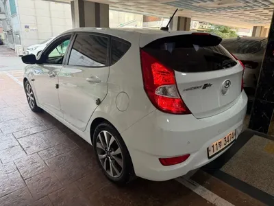 Hyundai Accent 2016, 131438 км, за 99990000 KRW - фото 4