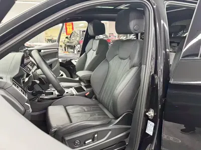 Audi Q5L 2024, 7000 км, за 218500 CNY - фото 13