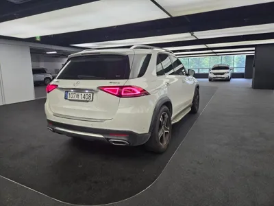 Mercedes-Benz GLE-Class 2022, 53350 км, за 66000000 KRW