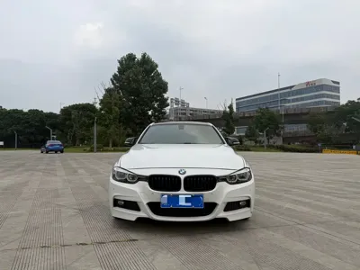 BMW 3 Series 2019, 92000 км, за 93800 CNY