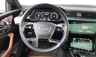 Audi e-tron 2021, 141496 км, за 38790000 KRW - фото 13
