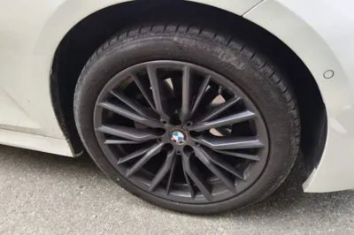BMW 3 Series 2024, 41700 км, за 186006.04 CNY - фото 8