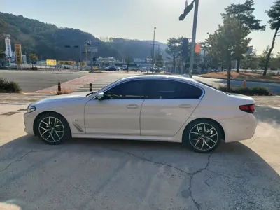 BMW 5-Series 2022, 66550 км, за 47900000 KRW - фото 8