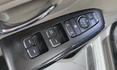 Kia Canival 2018, 132653 км, за 11900000 KRW - фото 12