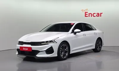 Kia K5 · 2023 год