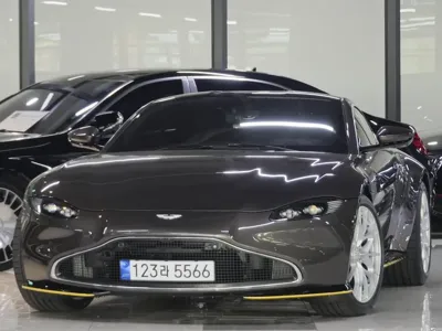 Astonmartin Vantage · 2022 год
