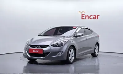 Hyundai Avante · 2012 год