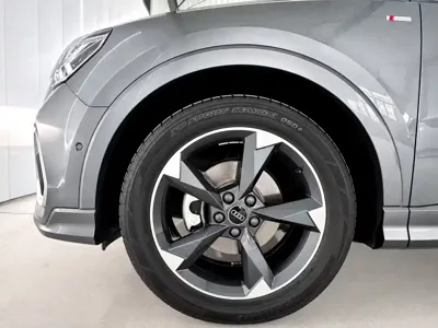 Audi Q3 2021, 38000 км, за 143800 CNY - фото 22
