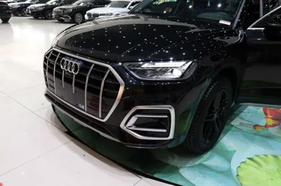 Audi Q5L 2022, 82900 км, за 193251.92 CNY