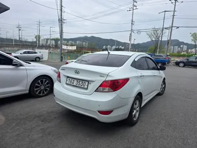 Hyundai Accent 2012, 131479 км, за 1700000 KRW - фото 5
