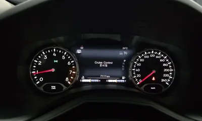 Jeep Renegade 2023, 7111 км, за 26900000 KRW - фото 8