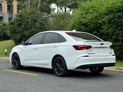 Chevrolet Monza 2020, 80000 км, за 20500 CNY