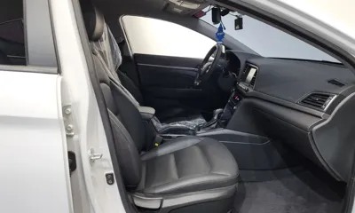 Hyundai Avante 2018, 65972 км, за 11800000 KRW - фото 11