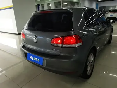 Volkswagen Golf 2012, 84500 км, за 23800 CNY
