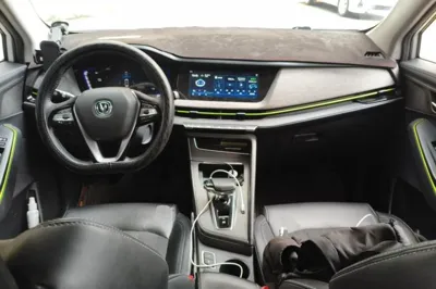 Changan CS15EV 2019, 79200 км, за 48474.09 CNY - фото 6