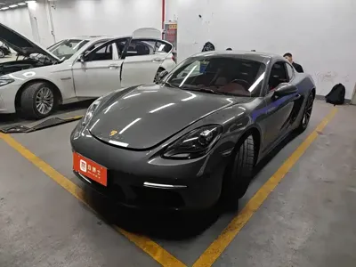 Porsche 718 · 2021 год