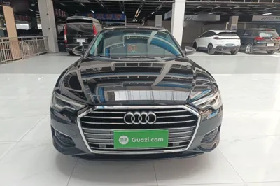 Audi A6L 2021, 82200 км, за 199996.26 CNY