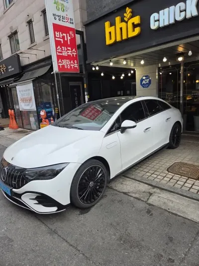 Mercedes-Benz EQE · 2024 год