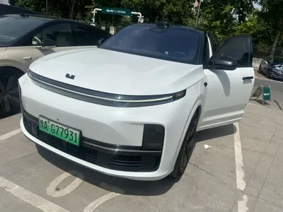Li Auto Li L7 · 2024 год