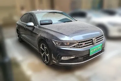 Volkswagen Magotan 2023, 61500 км, за 129296.16 CNY