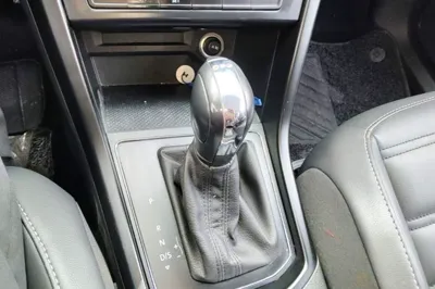 Volkswagen Touran 2018, 100800 км, за 68539.35 CNY - фото 16