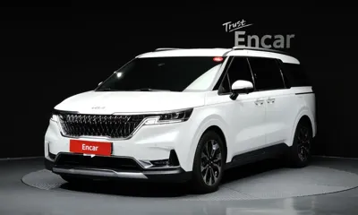 Kia Canival · 2021 год