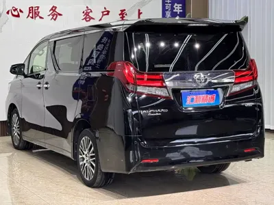 Toyota Alphard 2018, 149000 км, за 396000 CNY