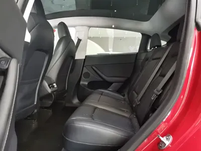 Tesla Model Y 2022, 61800 км, за 155800 CNY - фото 11