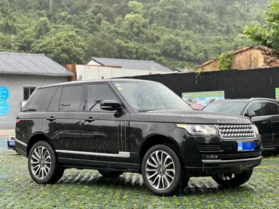 Land Rover Range Rover 2019, 100000 км, за 398000 CNY