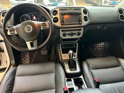 Volkswagen Tiguan 2016, 110000 км, за 43800 CNY - фото 9
