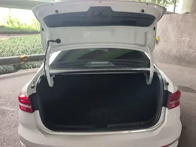 Volkswagen Lavida 2019, 88500 км, за 61100 CNY - фото 19