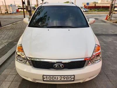 Kia Canival · 2013 год