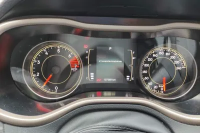 Jeep Cherokee 2016, 137500 км, за 40883.48 CNY - фото 8