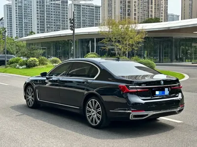 BMW 7 Series 2020, 87000 км, за 356800 CNY - фото 6