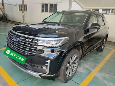 Ford Explorer 2025, 8900 км, за 247300 CNY