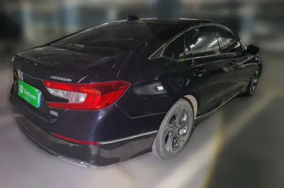 Honda Accord 2018, 50400 км, за 103804.99 CNY