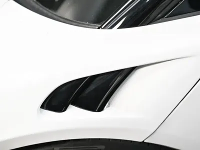 McLaren Artura 2025, 9200 км, за 1758000 CNY