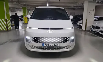 Hyundai Staria · 2025 год