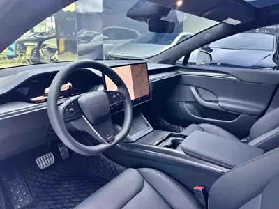 Tesla Model S 2023, 30000 км, за 569800 CNY - фото 8