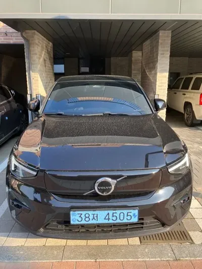 Volvo C40 2024, 13983 км, за 43000000 KRW