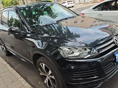 Volkswagen Touareg 2014, 120000 км, за 88800 CNY