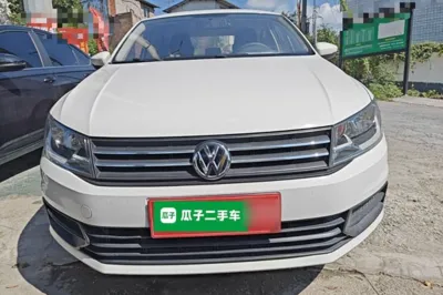 Volkswagen Santana 2016, 82000 км, за 38354.14 CNY