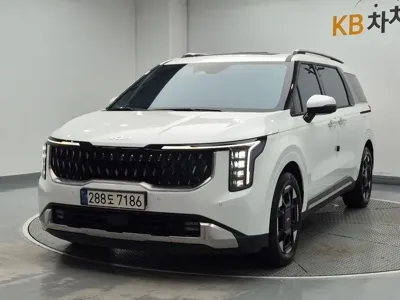 Kia Canival · 2025 год